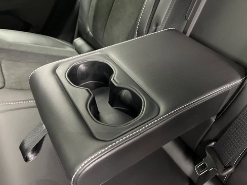 New 2025 Jeep Grand Cherokee Altitude image 23