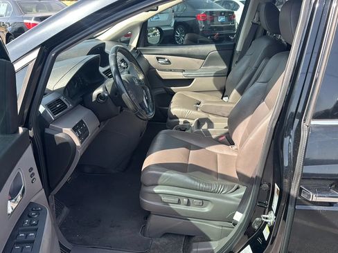 Used 2014 Honda Odyssey Touring image 11