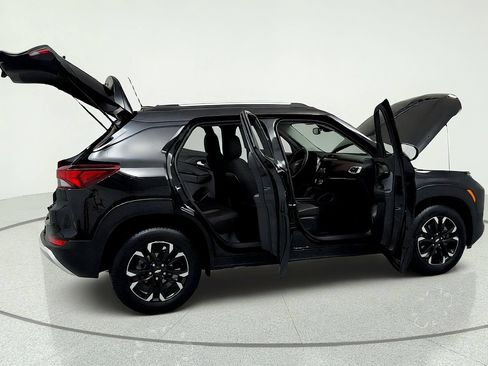 Used 2023 Chevrolet TrailBlazer LT w/ Convenience Package FWD image 13