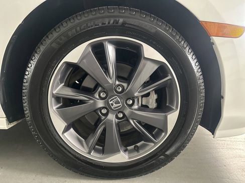 Used 2022 Honda Odyssey Elite image 4