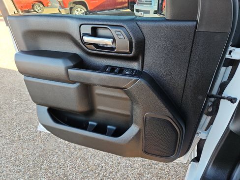 Used 2024 GMC Sierra 3500 Pro w/ Convenience Package image 13