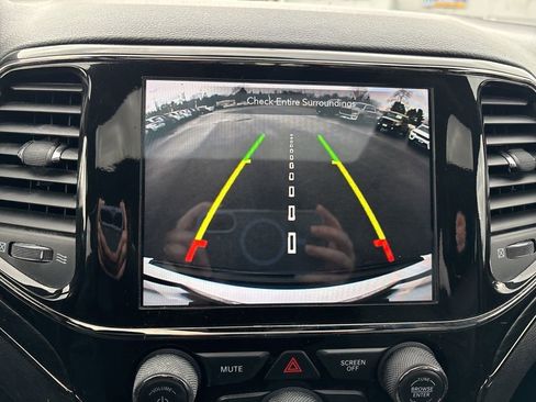 Used 2021 Jeep Grand Cherokee Limited X image 16