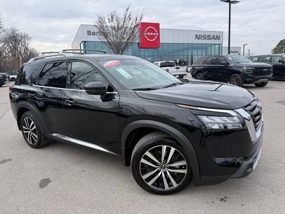 Certified 2025 Nissan Pathfinder Platinum