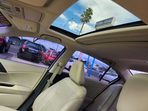 Used 2017 Honda Accord Touring image 30