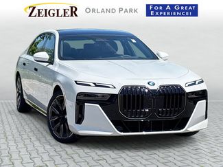 Used 2026 BMW 760i xDrive w/ Luxury Rear Seating Package AWD/4WD video 1