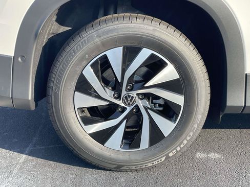 New 2026 Volkswagen Tiguan S FWD image 9