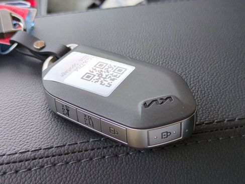 New 2026 Kia Sportage SX image 30