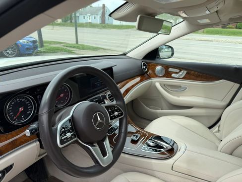 Used 2019 Mercedes-Benz E 450 4MATIC Wagon image 12
