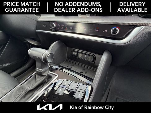 Used 2024 Kia Sportage SX image 32