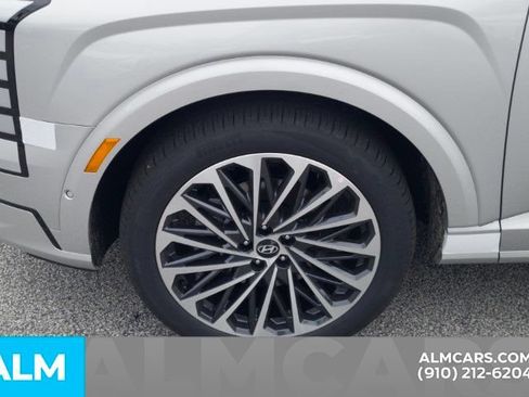 Certified 2026 Hyundai Palisade Calligraphy FWD image 11
