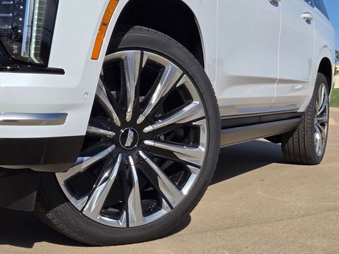 New 2026 Cadillac Escalade ESV Luxury image 8