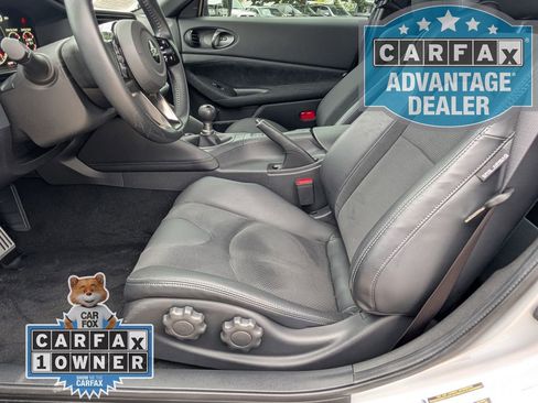 Used 2025 Nissan Z Performance w/ Floor Mat Package RWD image 17