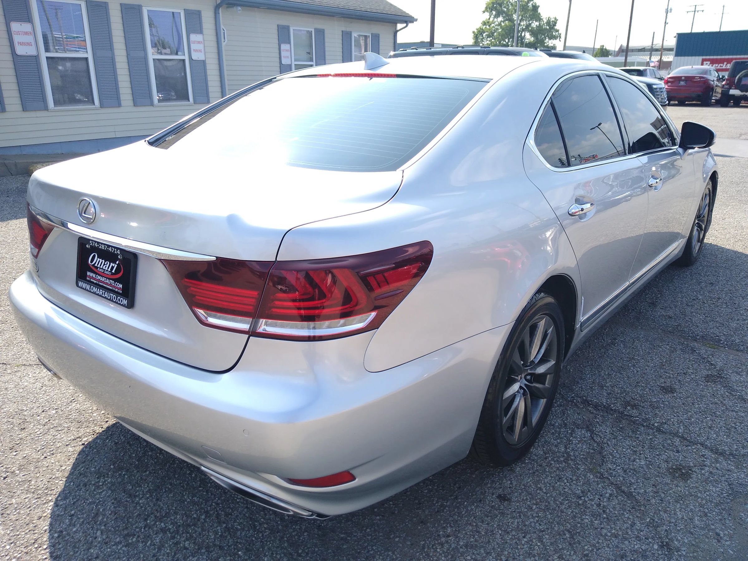 Used 2014 Lexus LS 460 AWD w/ Comfort Package image 6
