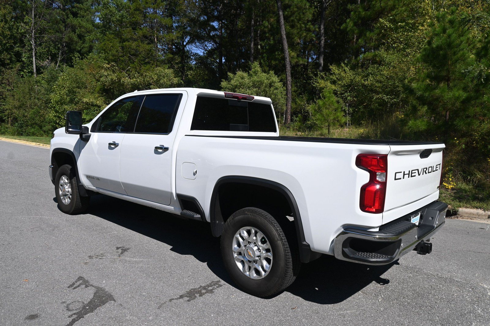 Used 2024 Chevrolet Silverado 3500 LTZ w/ LTZ Convenience Package AWD/4WD image 6