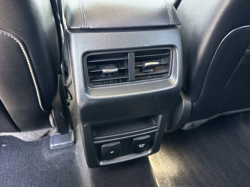 Used 2020 Ford Edge SEL w/ Convenience Package FWD image 13