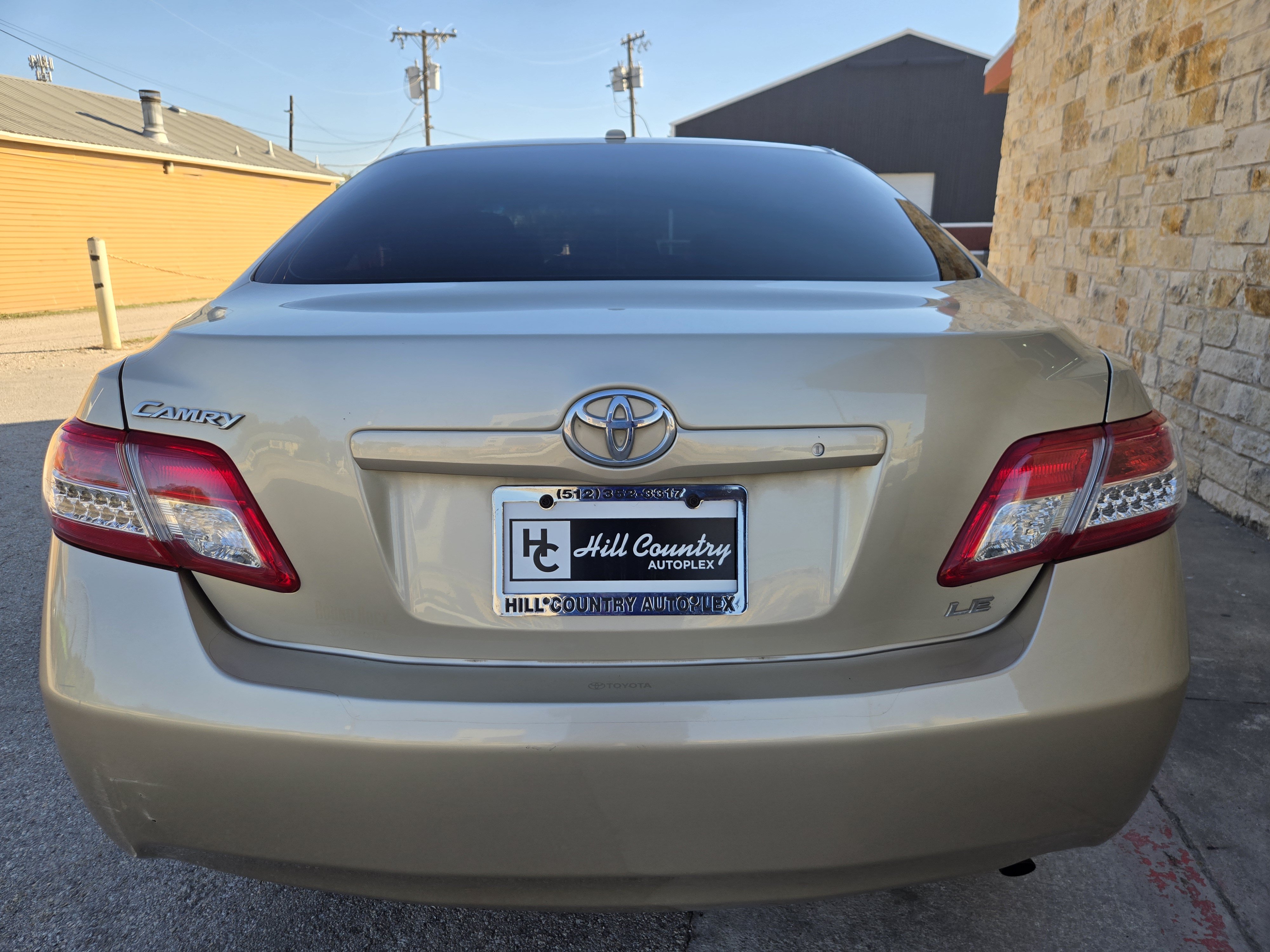 Used 2011 Toyota Camry LE w/ LE Extra-Value Pkg FWD image 16