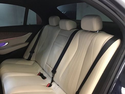 Used 2022 Mercedes-Benz E 350 4MATIC Sedan w/ AMG Line Exterior image 17