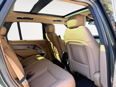 New 2026 Land Rover Range Rover SE image 17