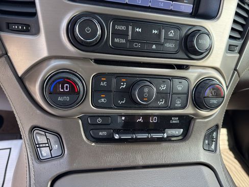 Used 2019 GMC Yukon Denali w/ Denali Ultimate Package image 17