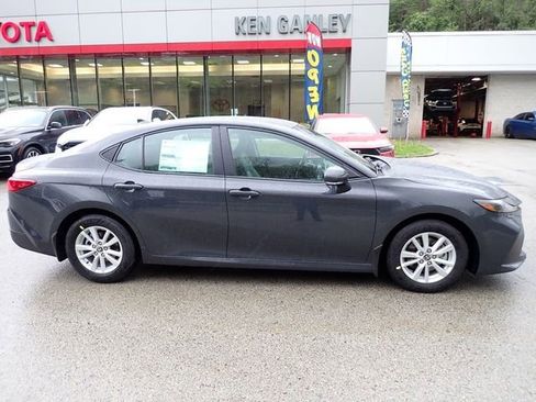 New 2026 Toyota Camry LE FWD image 2