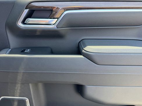 New 2026 Chevrolet Silverado 1500 LT AWD/4WD image 12