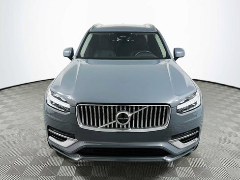 Used 2023 Volvo XC90 B5 Plus w/ Protection Package Premier AWD/4WD image 2
