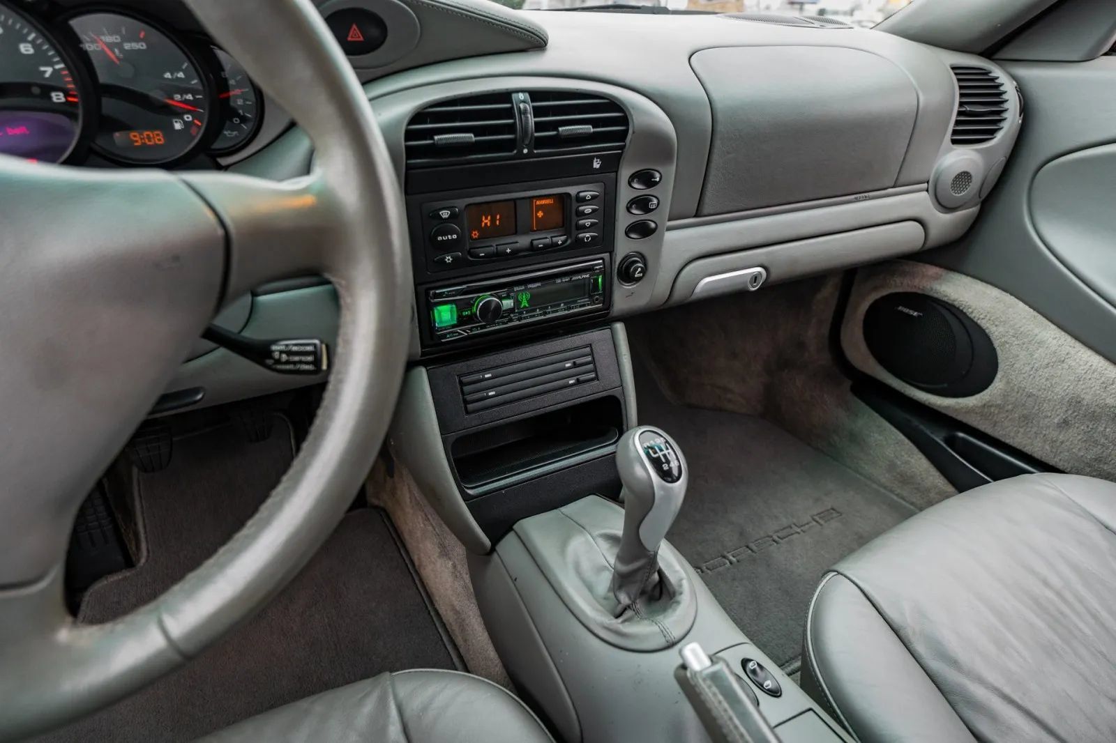 Used 2003 Porsche 911 Carrera RWD image 23