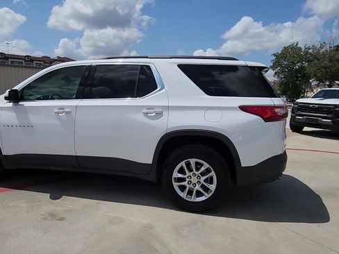 Certified 2019 Chevrolet Traverse LT FWD image 30