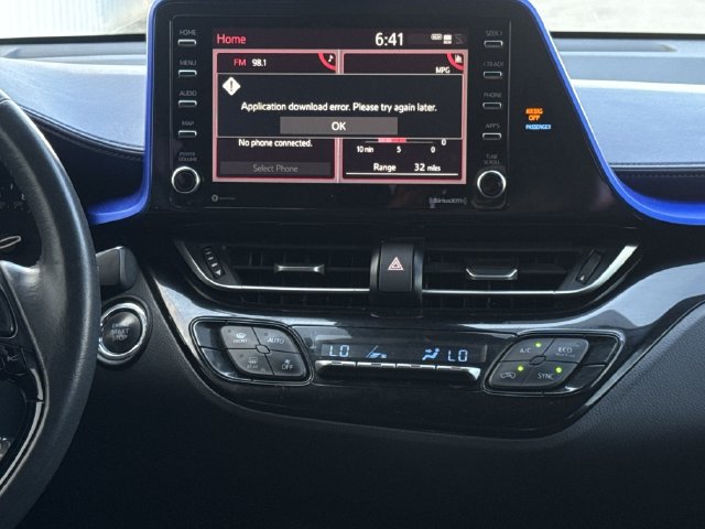 Used 2020 Toyota C-HR XLE FWD image 17