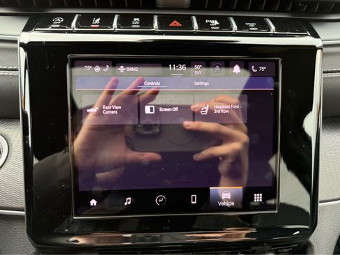 Used 2025 Jeep Grand Cherokee L Altitude image 22