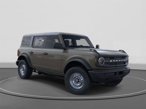 New 2025 Ford Bronco Base image 7
