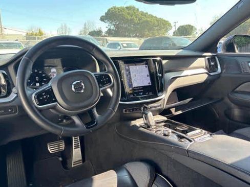 Used 2022 Volvo S60 T8 R-Design w/ Advanced Package image 4