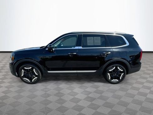 Used 2024 Kia Telluride S FWD image 4