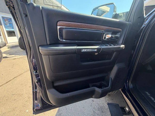 Used 2014 RAM 2500 Laramie w/ Convenience Group AWD/4WD image 30