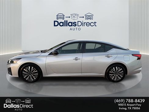 Used 2024 Nissan Altima 2.5 SV image 9
