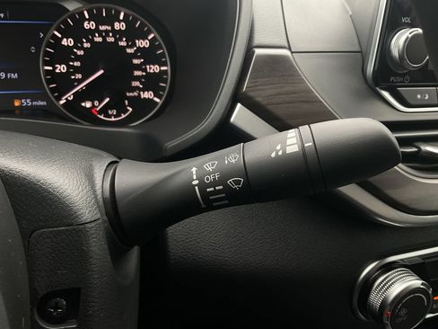 New 2026 Nissan Altima 2.5 SV FWD image 32