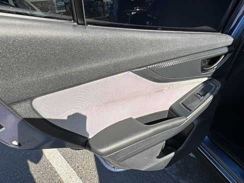 Used 2018 Subaru Crosstrek 2.0i Premium AWD/4WD image 14