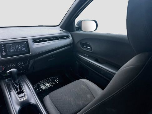 Certified 2022 Honda HR-V Sport image 21