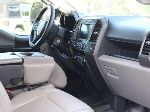 Used 2022 Ford F250 XL w/ Power Equipment Group AWD/4WD image 15