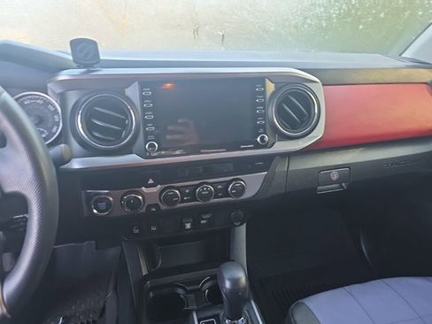 Used 2023 Toyota Tacoma SR5 w/ Technology Package image 6