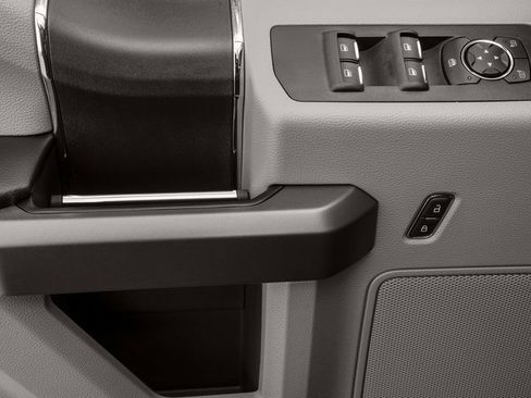 Used 2016 Ford F150 XLT w/ Equipment Group 302A Luxury image 20