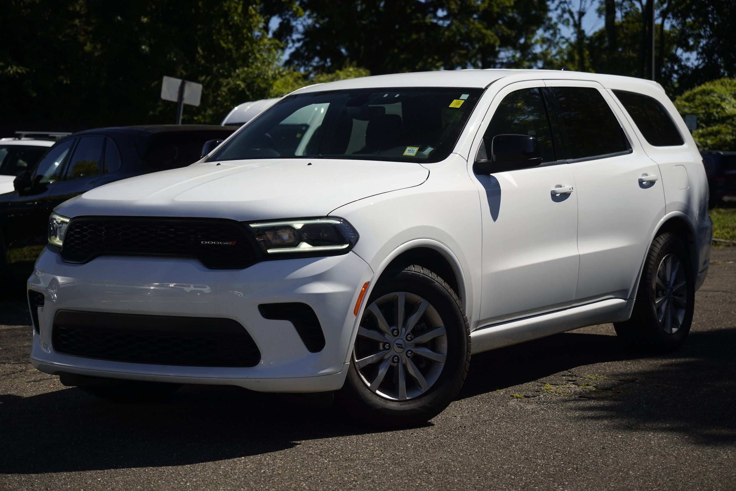 Used 2025 Dodge Durango GT RWD image 2