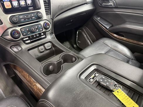 Used 2016 Chevrolet Suburban LT AWD/4WD image 25