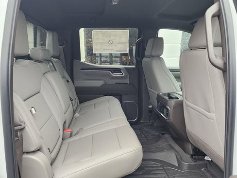 New 2026 GMC Sierra 1500 SLT w/ SLT Premium Package image 43