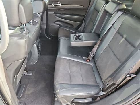 Used 2020 Jeep Grand Cherokee Altitude image 20