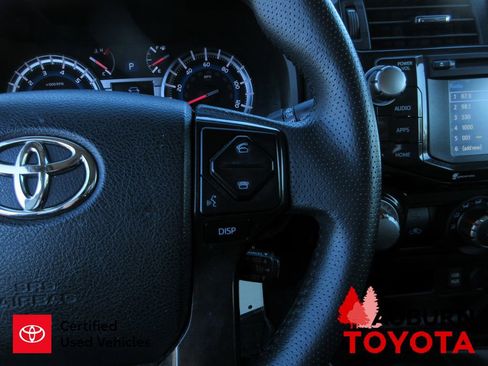 Certified 2018 Toyota 4Runner TRD Off-Road Premium image 19
