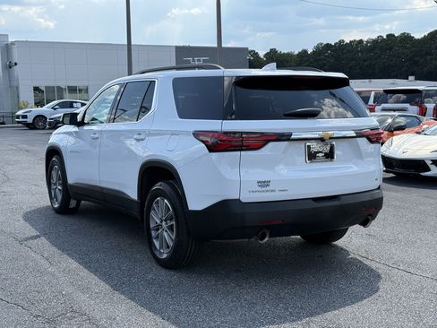 Used 2023 Chevrolet Traverse LT AWD/4WD image 8