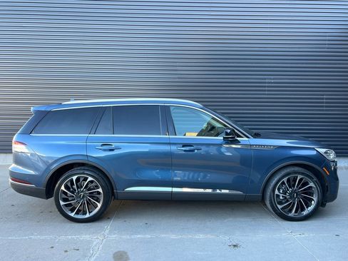 Used 2020 Lincoln Aviator Reserve w/ Equipment Group 202A image 10