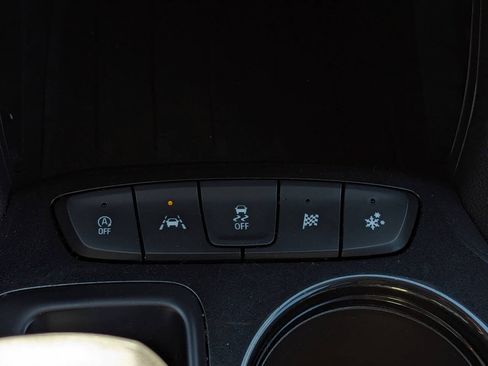 Used 2022 Chevrolet TrailBlazer LT FWD image 23