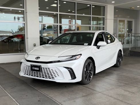 New 2026 Toyota Camry XSE FWD image 2